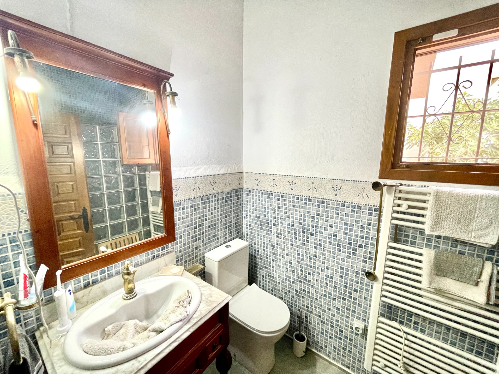 Resale - 3 Bedroom 2 Bathroom Finca / Country Property in Orihuela - Orihuela  - Alicante
