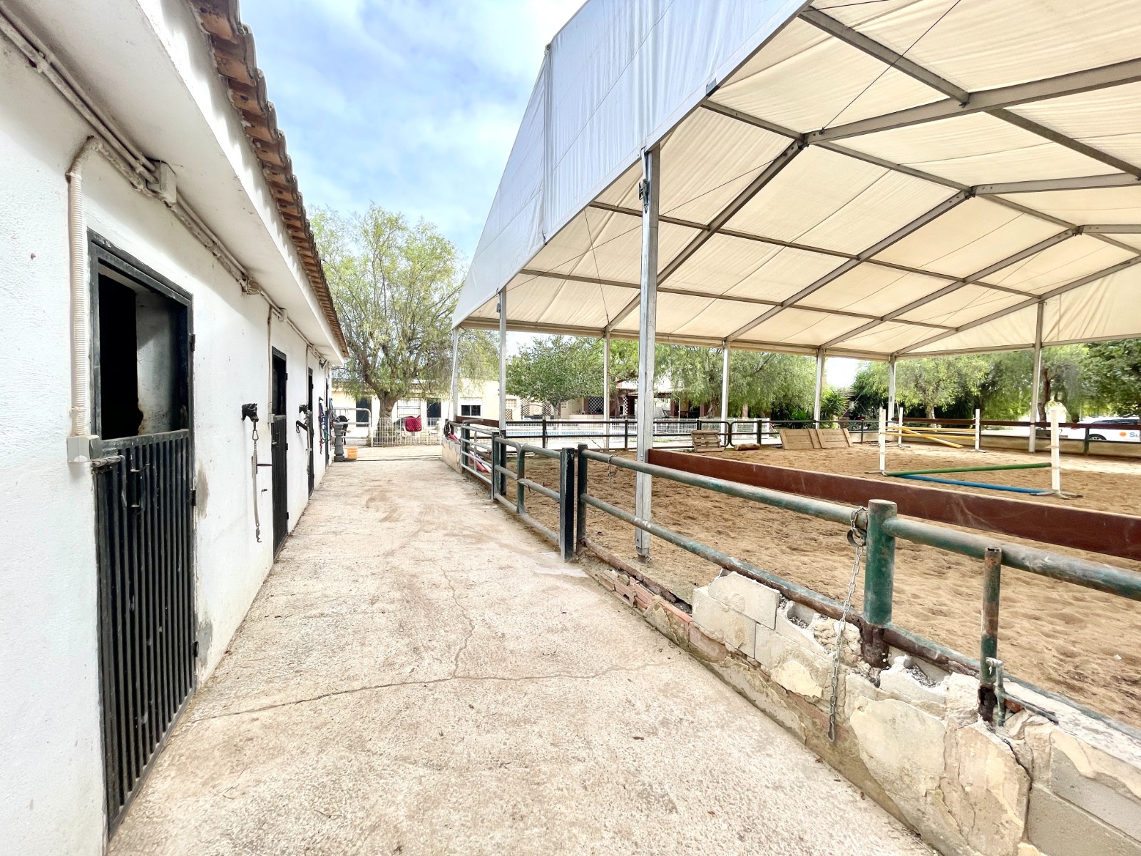 Resale - 3 Bedroom 2 Bathroom Finca / Country Property in Orihuela - Orihuela  - Alicante