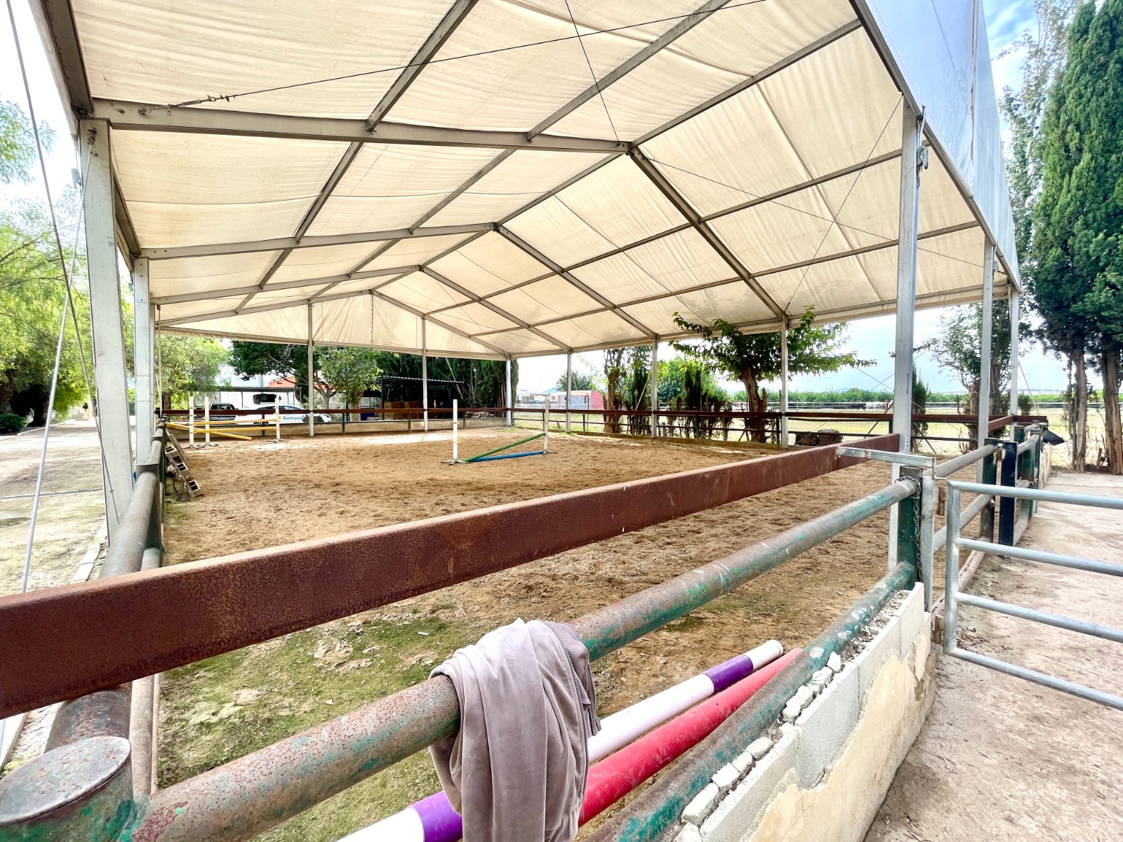 Resale - 3 Bedroom 2 Bathroom Finca / Country Property in Orihuela - Orihuela  - Alicante