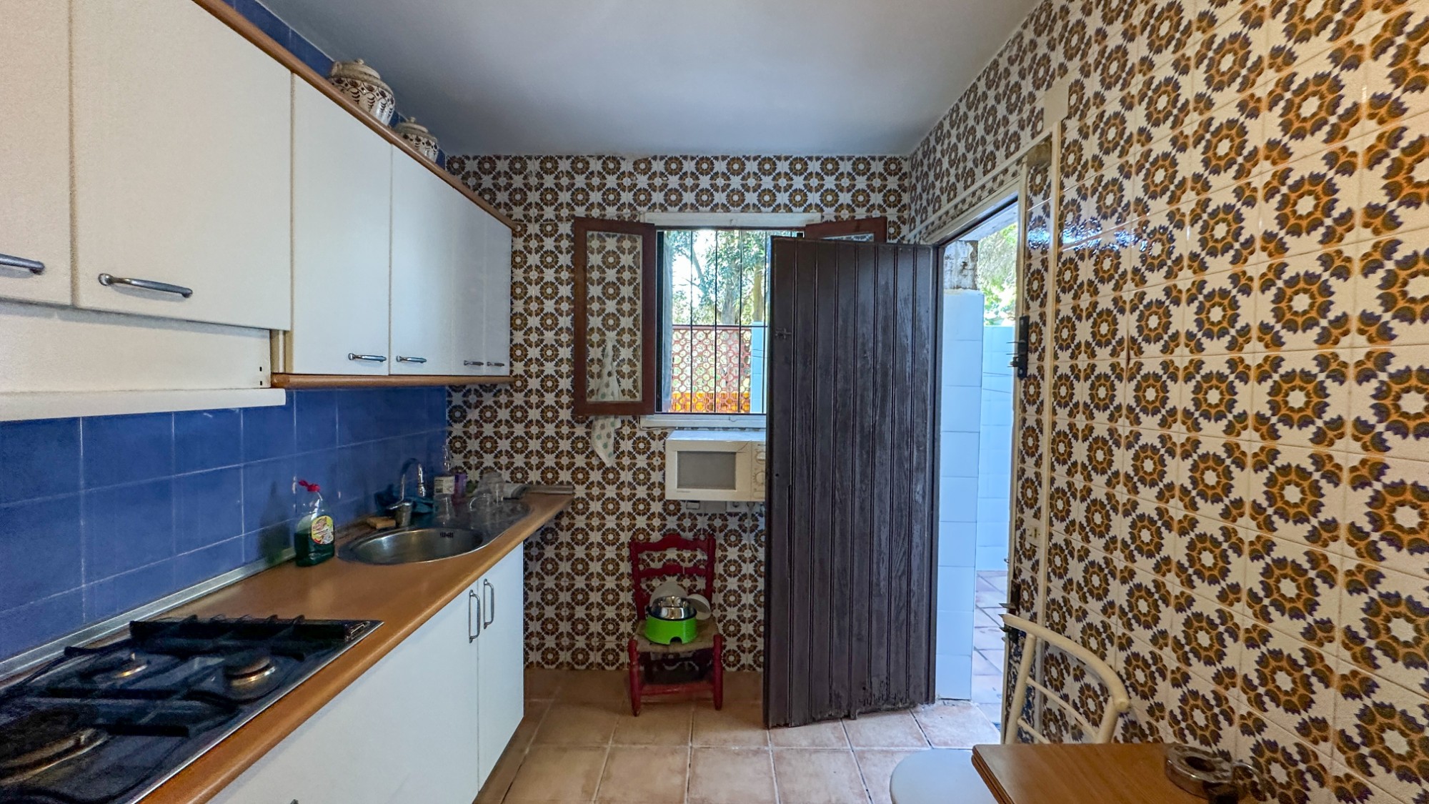 Resale - 4 Bedroom 2 Bathroom Villa in Orihuela Costa - Punta Prima  - Alicante