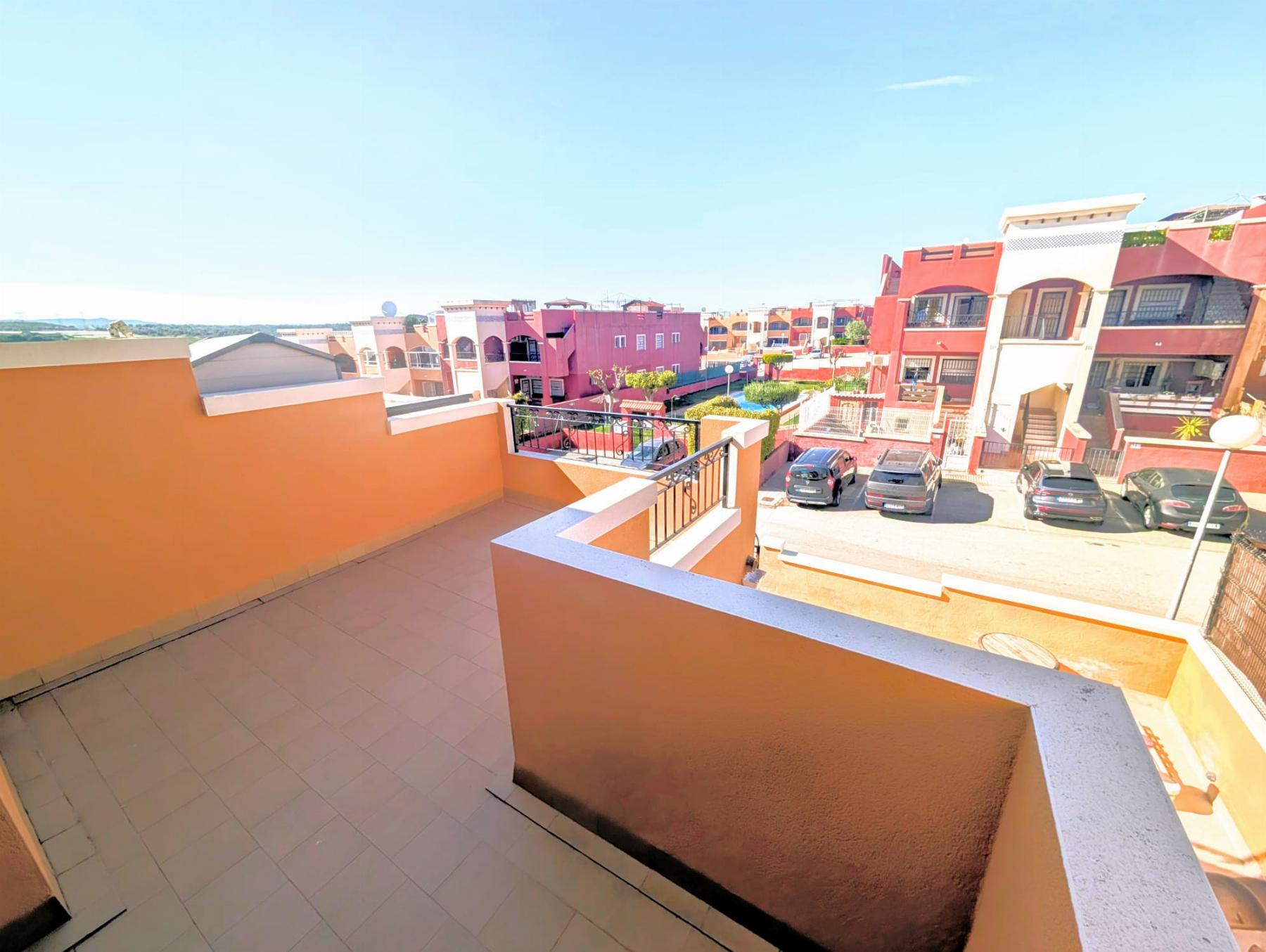 Resale - 3 Bedroom 2 Bathroom Chalet in Orihuela Costa - Dream Hills  - Alicante