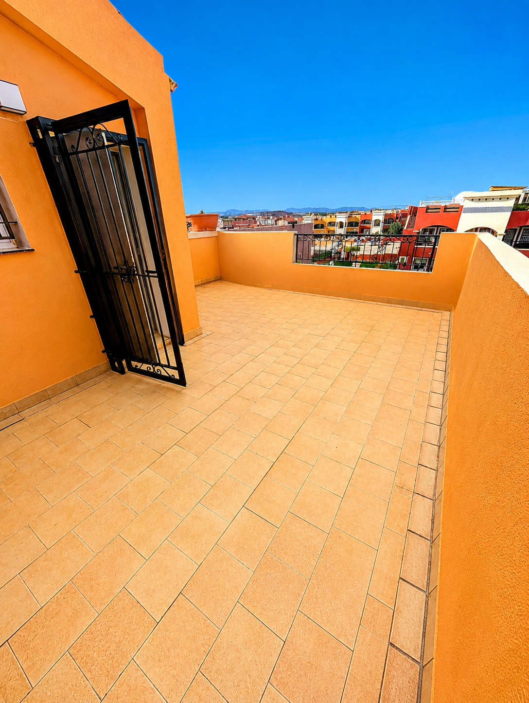 Resale - 3 Bedroom 2 Bathroom Chalet in Orihuela Costa - Dream Hills  - Alicante