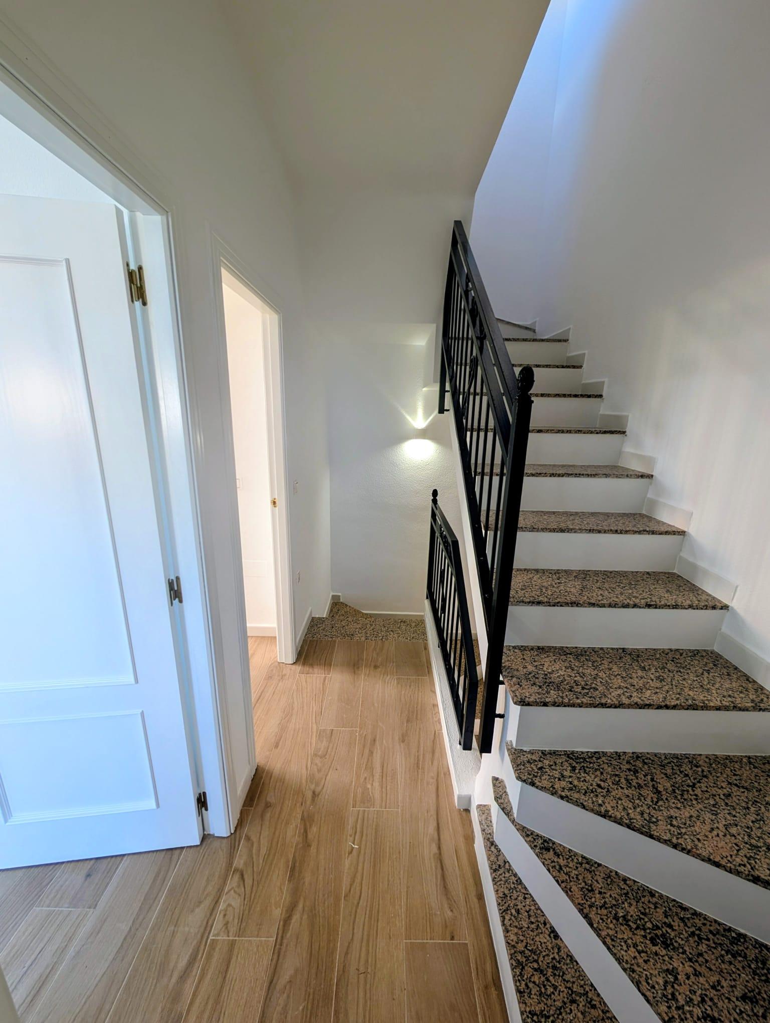 Resale - 3 Bedroom 2 Bathroom Chalet in Orihuela Costa - Dream Hills  - Alicante
