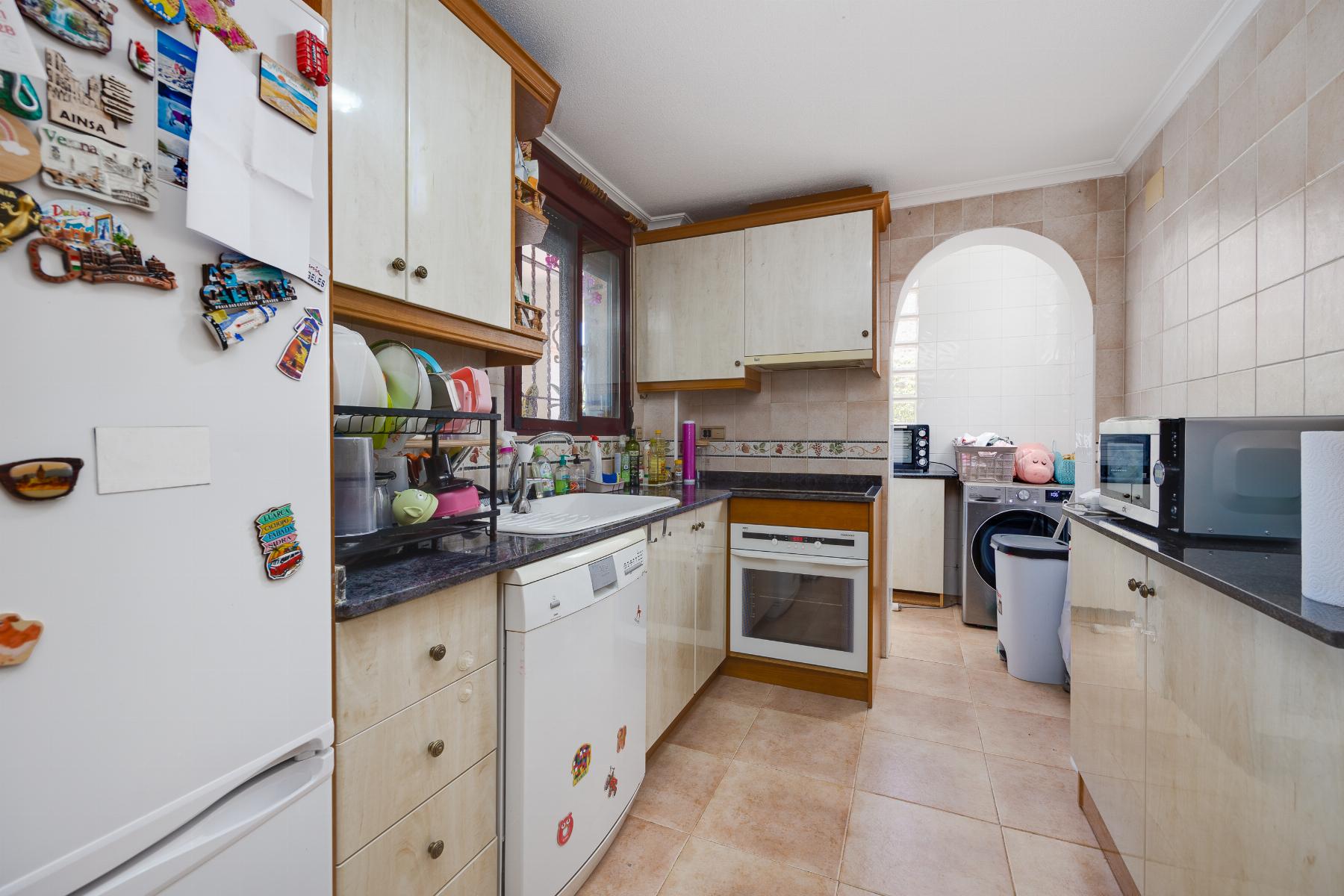 Resale - 3 Bedroom 2 Bathroom Chalet in San Fulgencio - LA MARINA  - Alicante