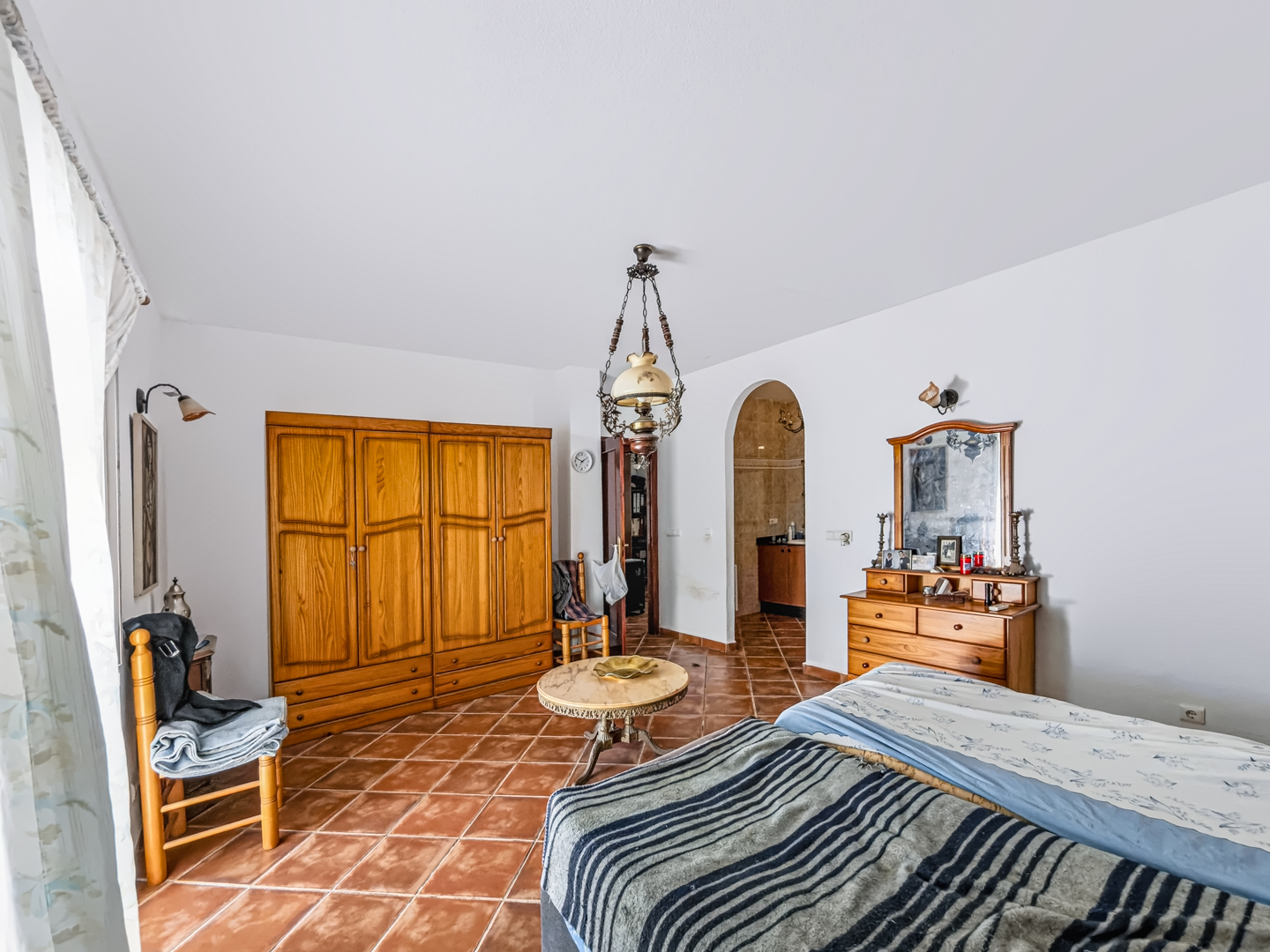 Resale - 6 Bed 4 Bath Villa with Pool and Large Plot with multiple garages in Fortuna  - calle baños 3 - Murcia
