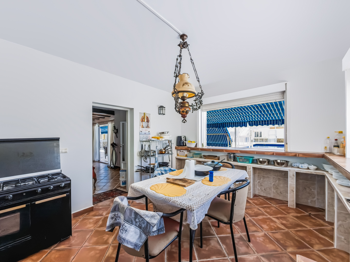 Resale - 6 Bed 4 Bath Villa with Pool and Large Plot with multiple garages in Fortuna  - calle baños 3 - Murcia