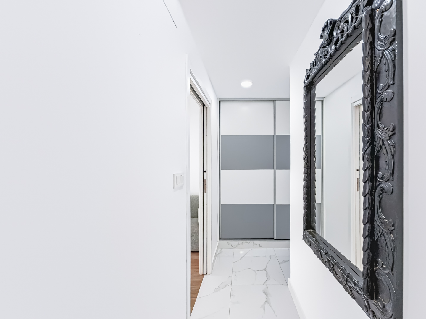Resale - 3 Bed 2 Bath Penthouse Apartment with roof terrace in Guardamar del Segura Town Centre - carrer sant jaume  - Alicante
