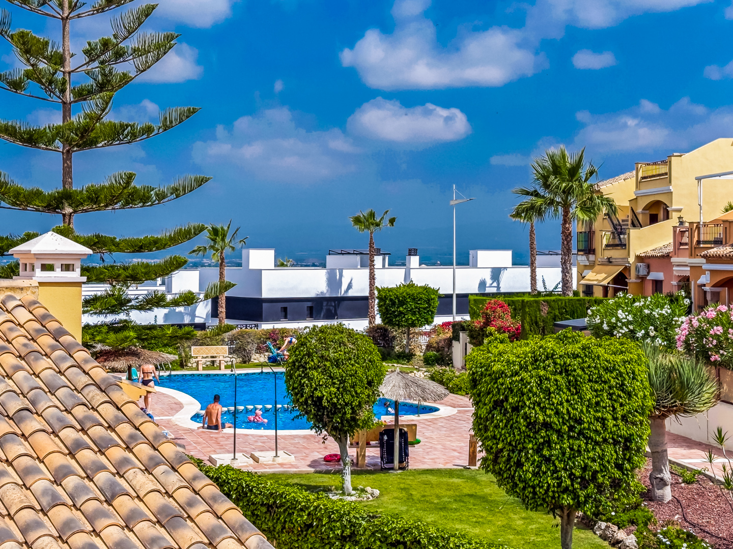 Resale - 2 Bed 2 Bath Penthouse apartment with roof terrace in La Finca Golf Algorfa, with community Pool - calle benferri la finca golf Algorfa - Alicante