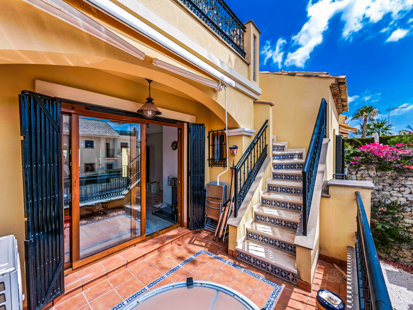 2 Bed 2 Bath Penthouse apartment with roof terrace in La Finca Golf Algorfa, with community Pool