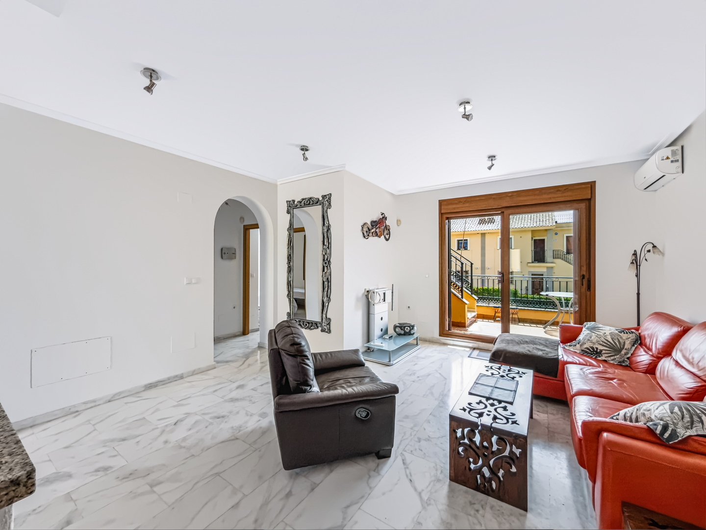 2 Bed 2 Bath Penthouse apartment with roof terrace in La Finca Golf Algorfa, with community Pool