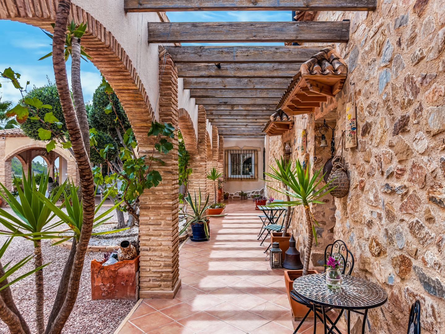 Resale - 6 bedroom 4 bathroom villa and cave house for sale in Las Casicas, Fortuna - paraje de las casicas - Murcia
