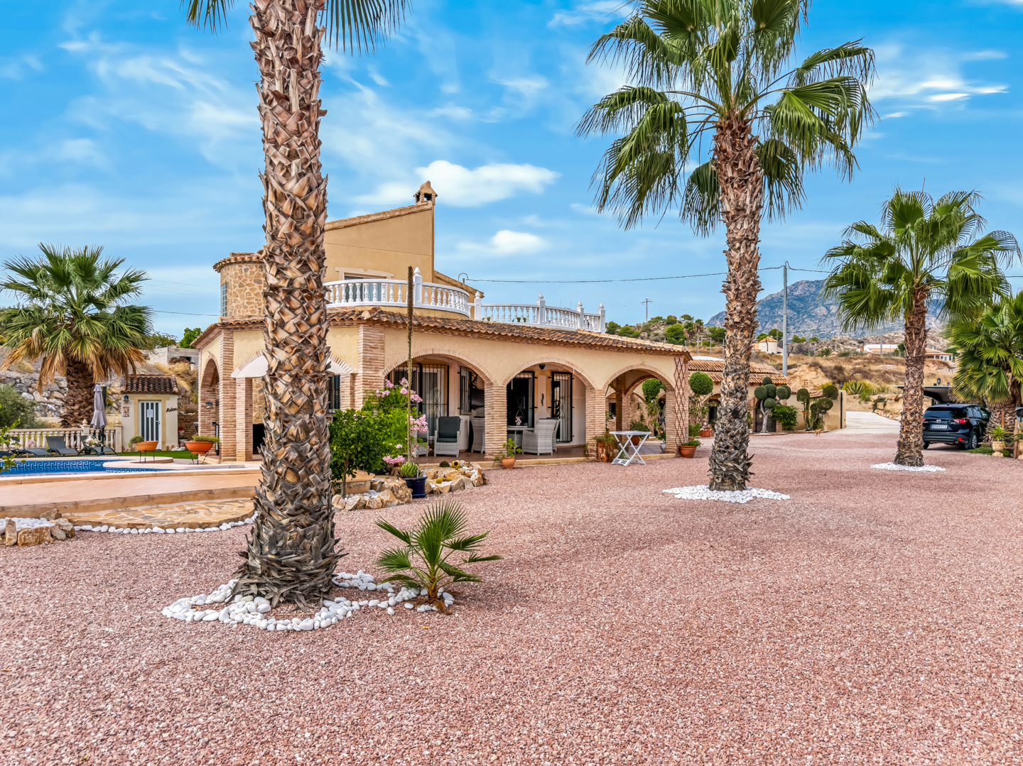Resale - 6 bedroom 4 bathroom villa and cave house for sale in Las Casicas, Fortuna - paraje de las casicas - Murcia