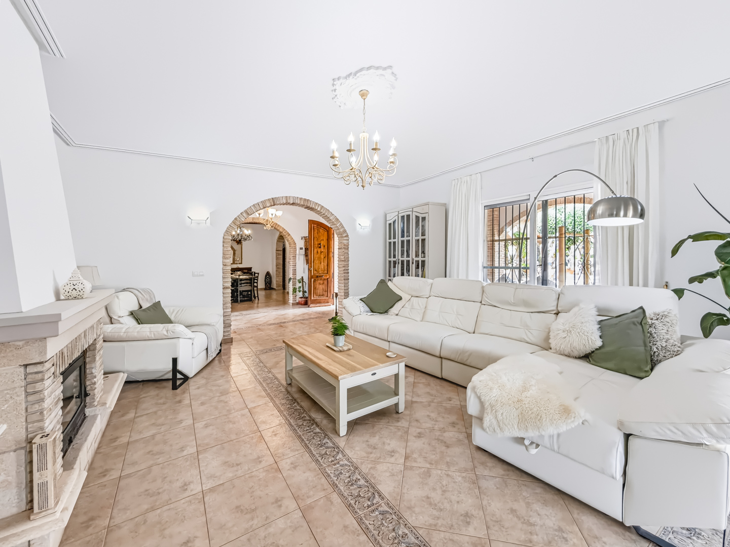 Resale - 6 bedroom 4 bathroom villa and cave house for sale in Las Casicas, Fortuna - paraje de las casicas - Murcia