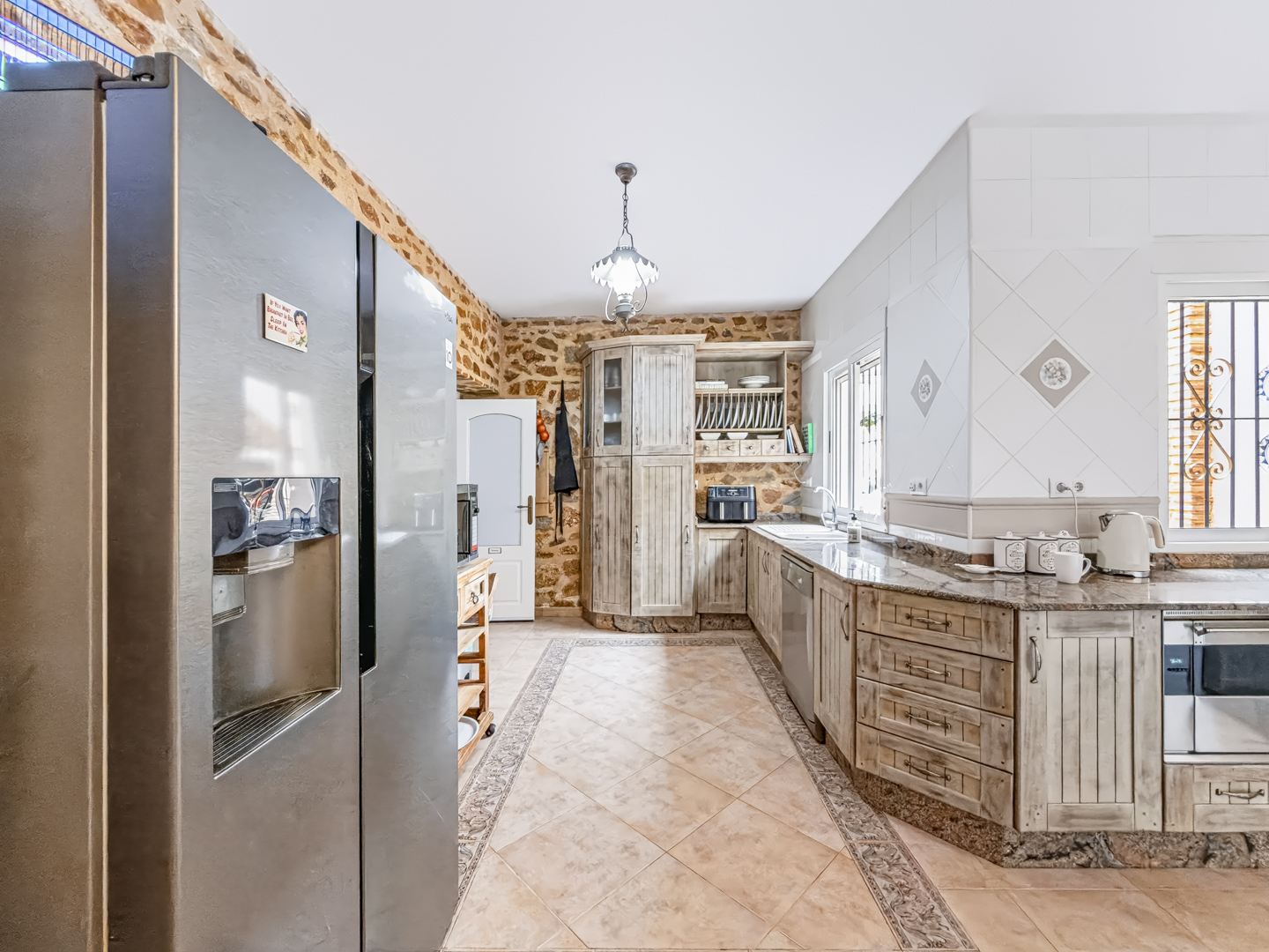 Resale - 6 bedroom 4 bathroom villa and cave house for sale in Las Casicas, Fortuna - paraje de las casicas - Murcia