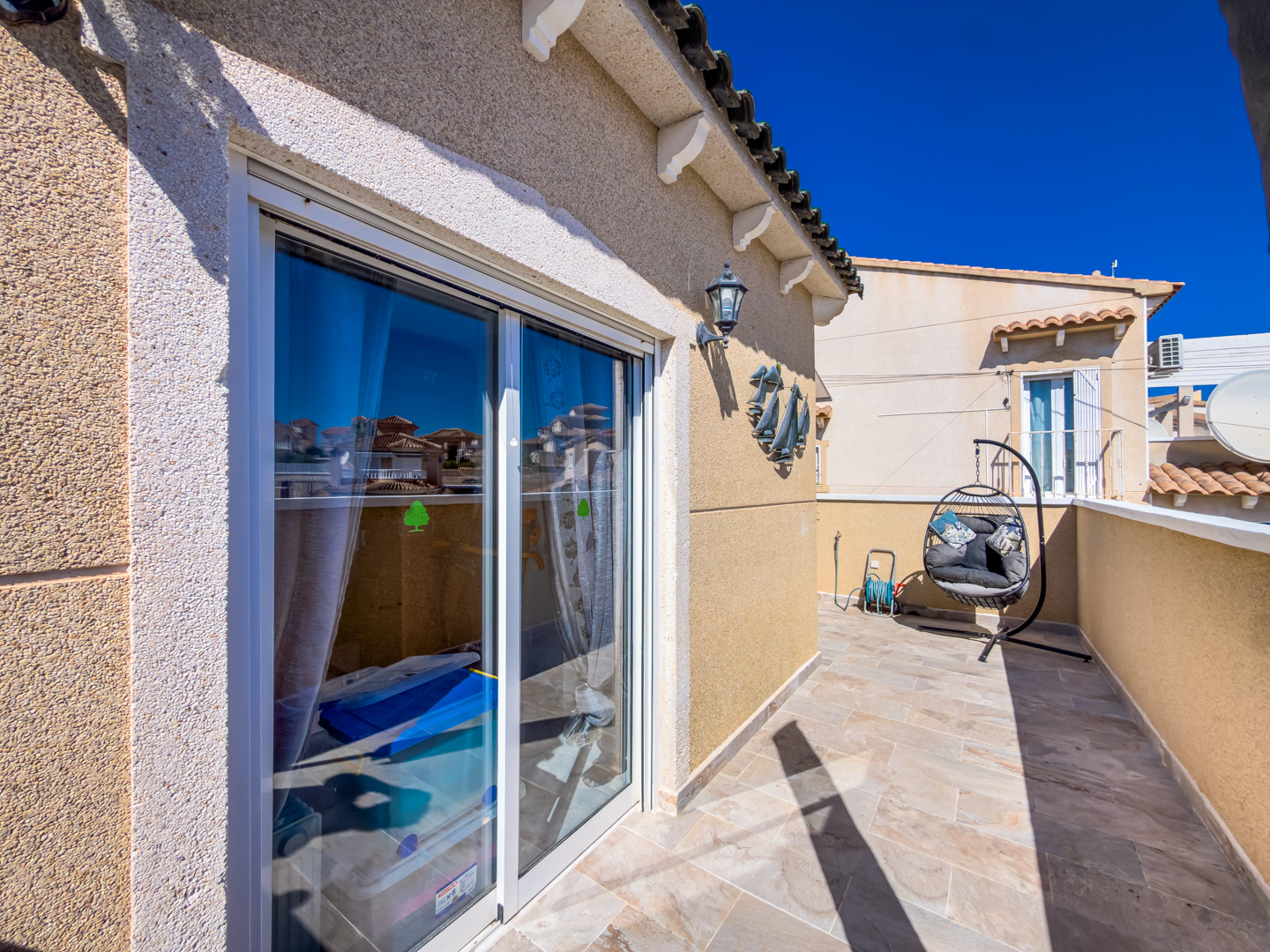 Resale - 3 Bed 3 bath Villa with Private Pool and Parking + Hot tub and Guest apartment in El Galan, Villamartin - calle marbella - Alicante